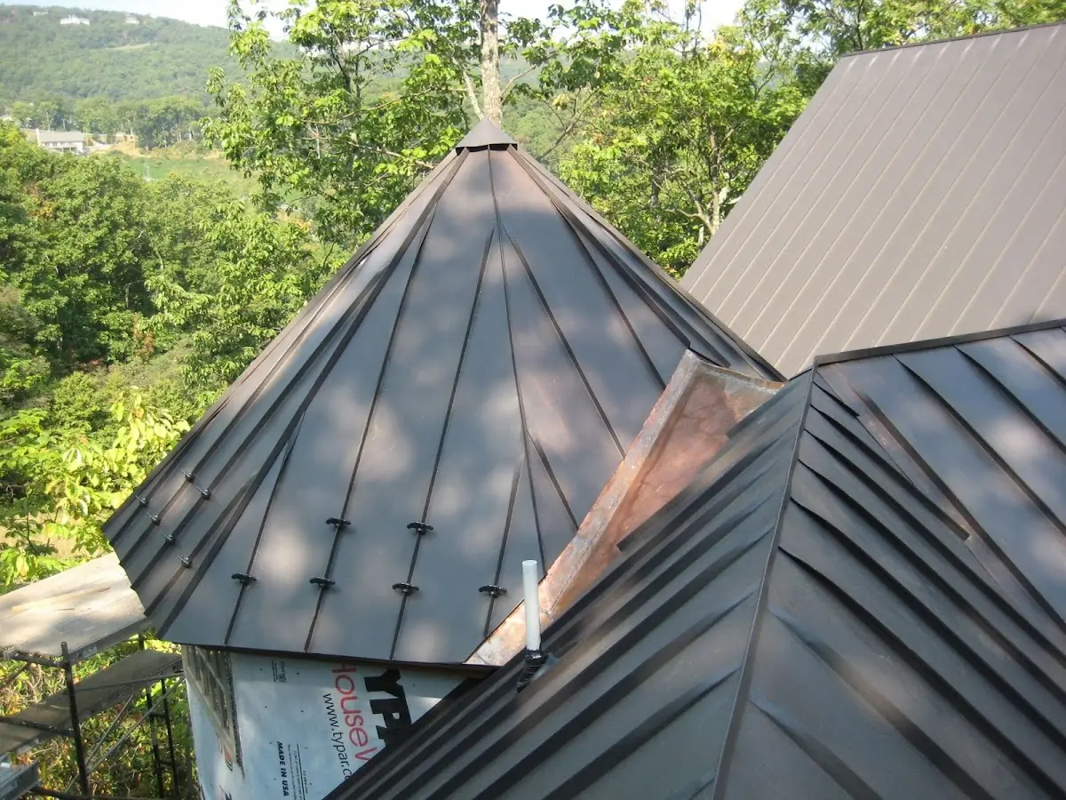 Professional Gutter Cleaning by Craftsman Roofing in Mid-City